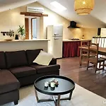 Coeur De Goudargues! 2 Ou 3 Pers , Extérieur, Clim Appartamento